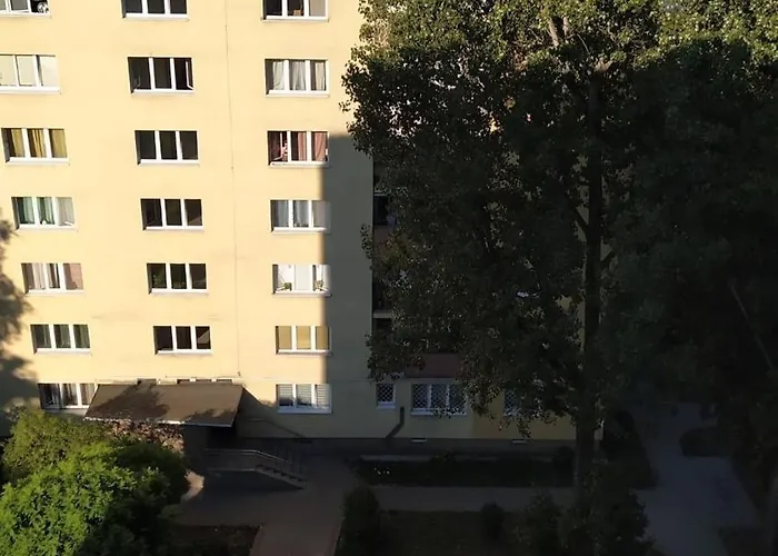 Warsaw's Peaceful Muranow Varšava